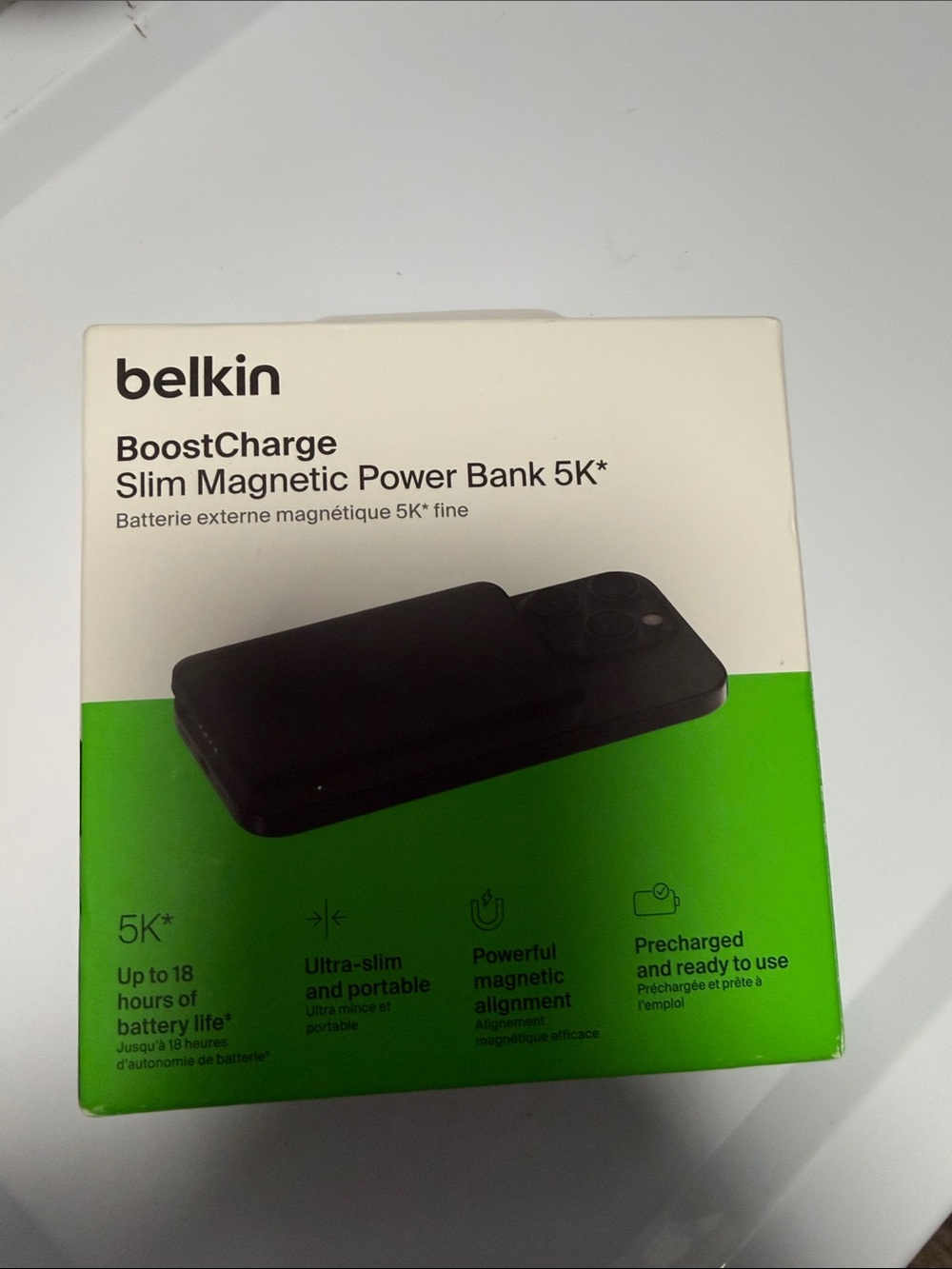 belkin BoostCharge Slim Magnetic Power Bank 5K - Black and Green Packaging